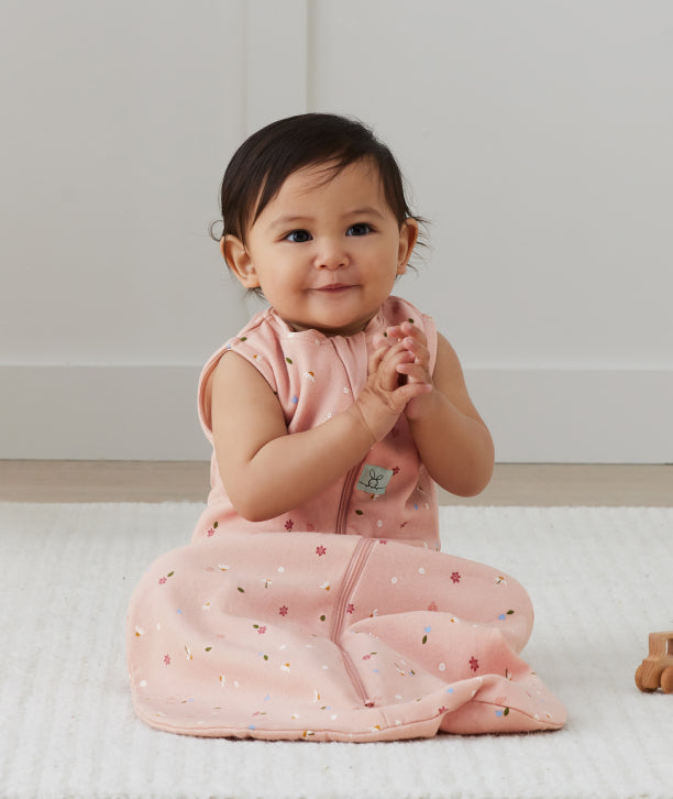 ergoPouch spring/summer sleepwear for babies and toddlers, featuring lightweight TOG fabric and cute, seasonal prints for warm-weather comfort.