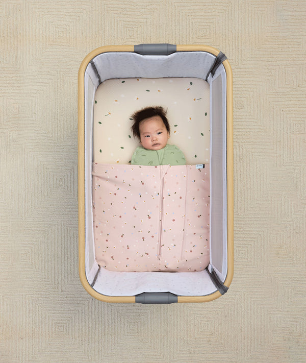 HugMe Blanket 0.2 & 1.0 TOG Daisies Bedside Sleeper
