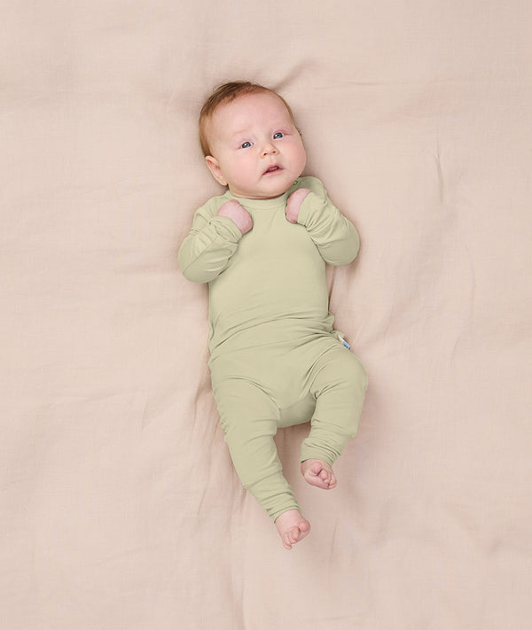 Stretch Base Long Sleeve Layer 0.2 TOG Matcha Newborn
