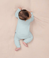 Stretch Base Long Sleeve Layer 0.2 TOG Mist Newborn crawling