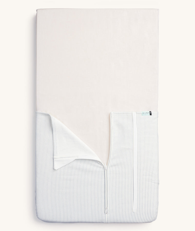 HugMe Blanket Midnight Stripe unzipped