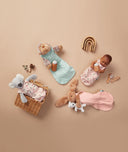 Flatlay Winterharvest Dolls Rainbow Action 1